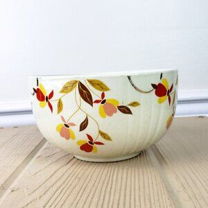 Hall's Superior Small Kitchen Bowl